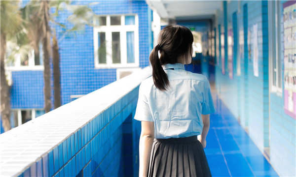 博爱如何找到一个可以帮助我生孩子的女人？